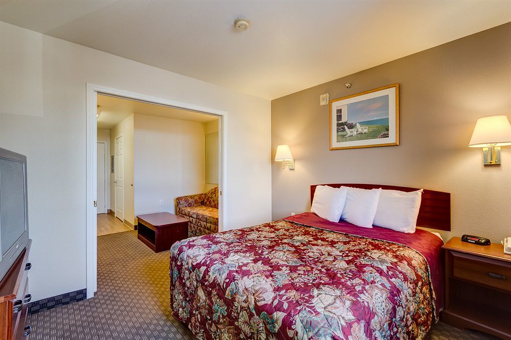 Intown Suites Extended Stay Select Denver - Aurora South Экстерьер фото
